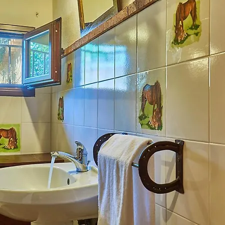 Dinira Villa