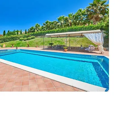 Villa Dinira